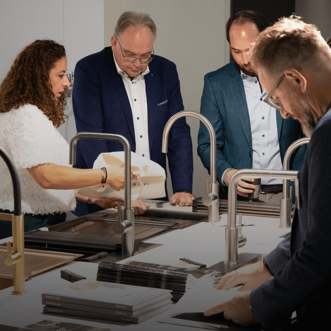<h3><strong>Pour conclure : merci à tous !</strong></h3>
<p>Après une semaine riche en échanges, en découvertes et en rencontres, nous gardons un excellent souvenir de notre participation à area30. Ce salon reste chaque année un lieu de rencontre essentiel pour le secteur de la cuisine – un espace où se mêlent savoir-faire, inspiration et collaboration, et où naissent de nouvelles idées.</p>
<p> </p>
<p>Les nombreuses discussions et retours reçus nous apportent des pistes précieuses pour continuer à innover et à répondre aux attentes de nos clients et partenaires.</p>
<p> </p>
<p>Que vous soyez un partenaire fidèle ou que vous ayez découvert Caressi pour la première fois, toute l’équipe Caressi vous remercie sincèrement pour votre intérêt, votre enthousiasme et votre temps.<br />Nous repartons avec une belle dose d’inspiration et d’énergie pour la suite.</p>
<p> </p>
<p>À très bientôt !</p>